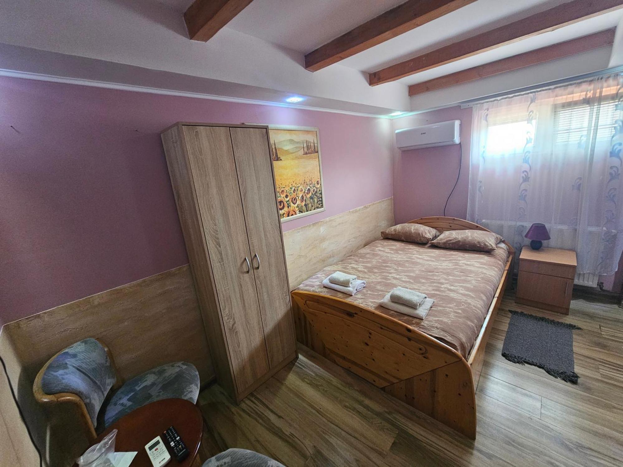 Prenociste Rooms Simke Subotica Eksteriør bilde