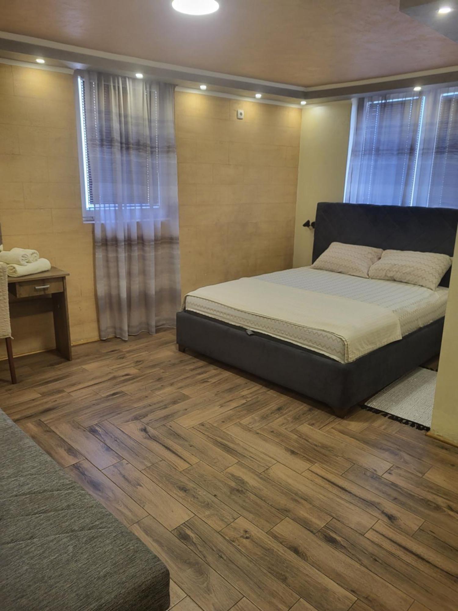 Prenociste Rooms Simke Subotica Eksteriør bilde